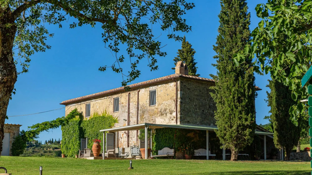 Thermal water and relaxation in Val D'Orcia-Podere La Piscina