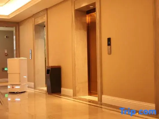 Vienna International Hotel (Wuyue Square Branch, Yan'an New Area)