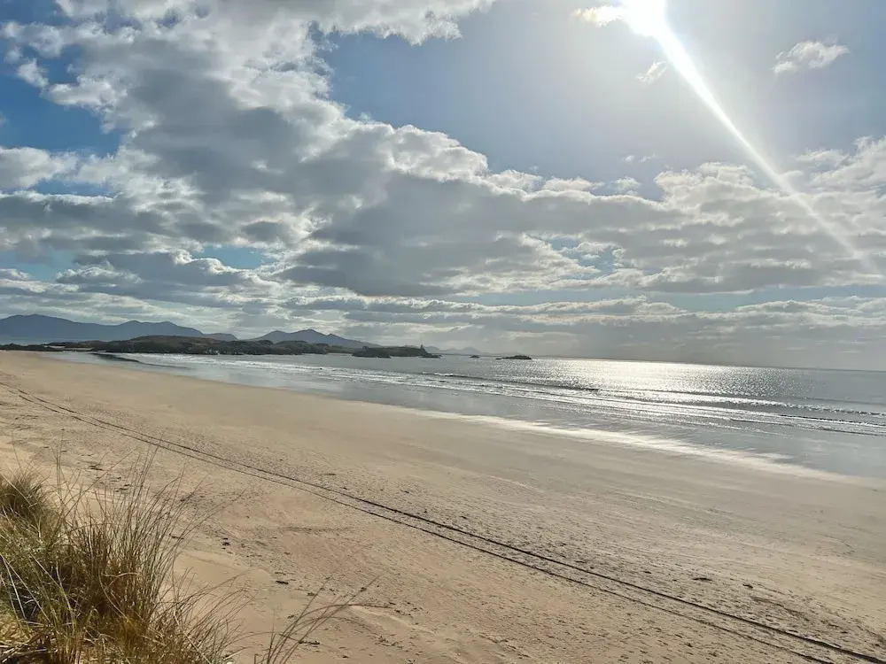 Charming 3 Bed Townhouse Near Llanddwyn Beach