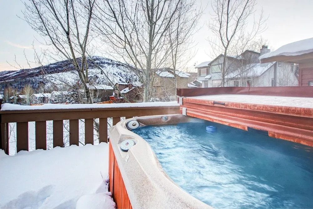 Mountain View Hot Tub Condo by RedAwning