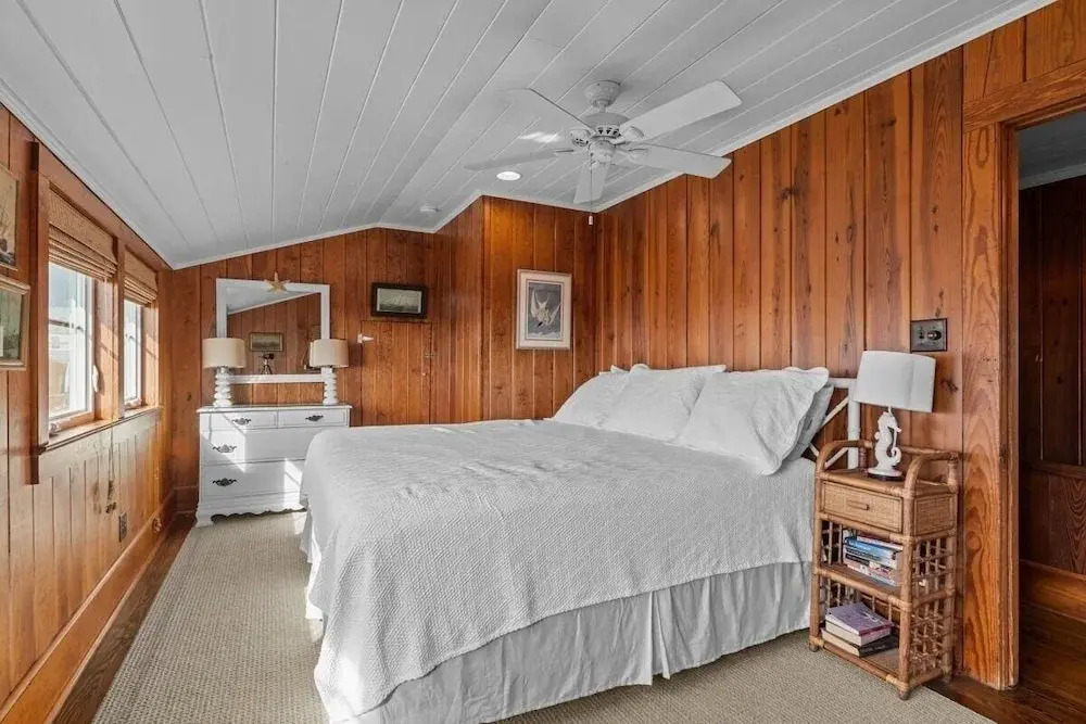 Sunset Shores 5 Bedroom Home