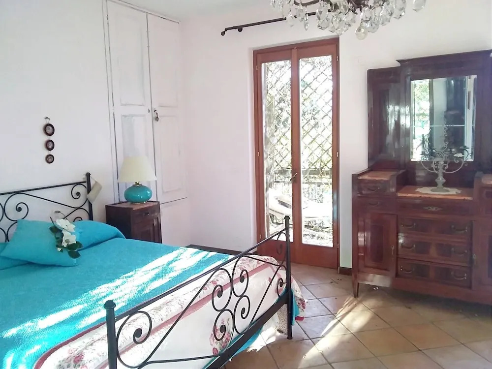 Villa With 3 Bedrooms in Perledo, With Wonderful Lake View, Enclosed Garden and Wifi Near the Beach
