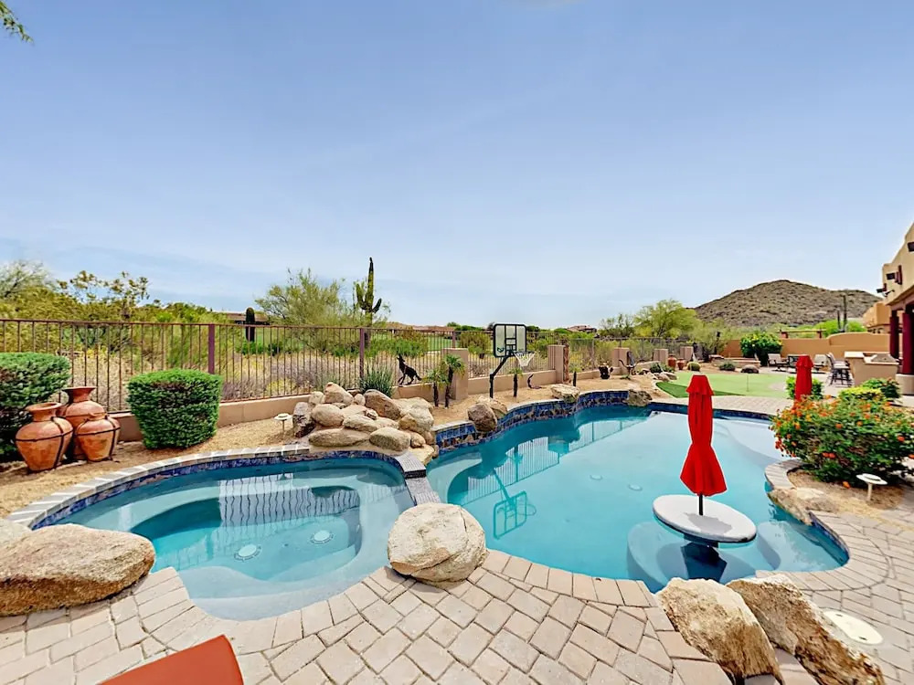 7130 E Saddleback St 15 Home 4 Bedrooms 3 Bathrooms Home