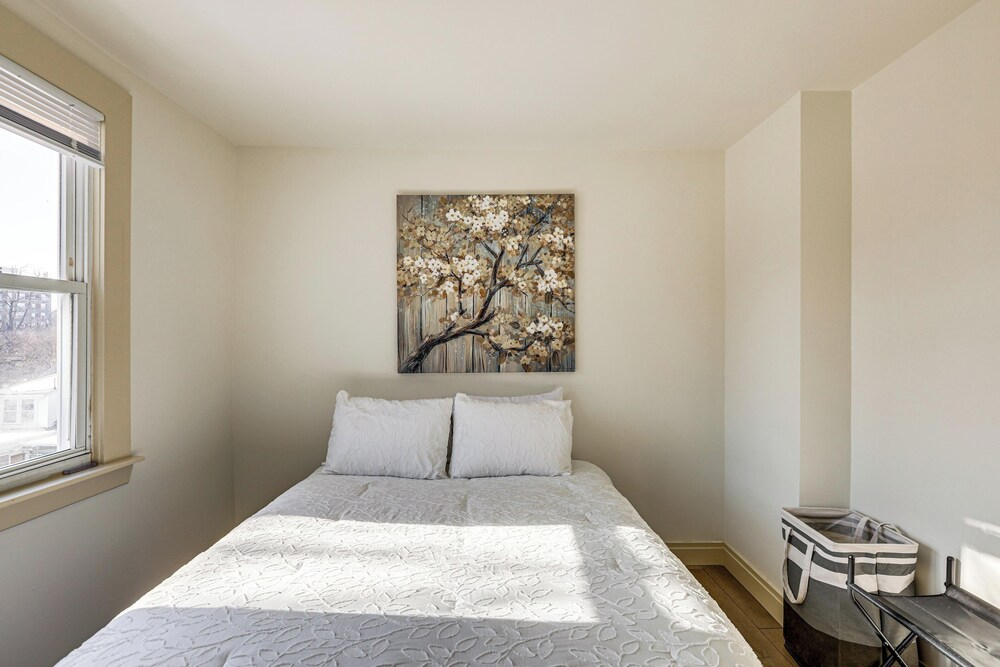 Walk to Public Transit: Family Home in Mount Airy!