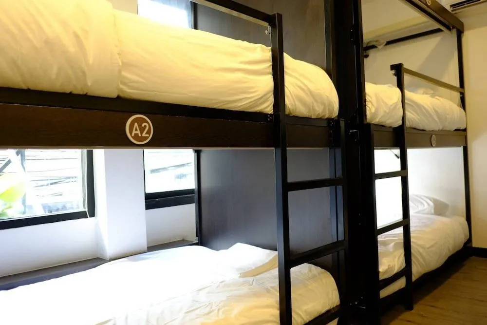 A.D.B. 08 Express - Hostel