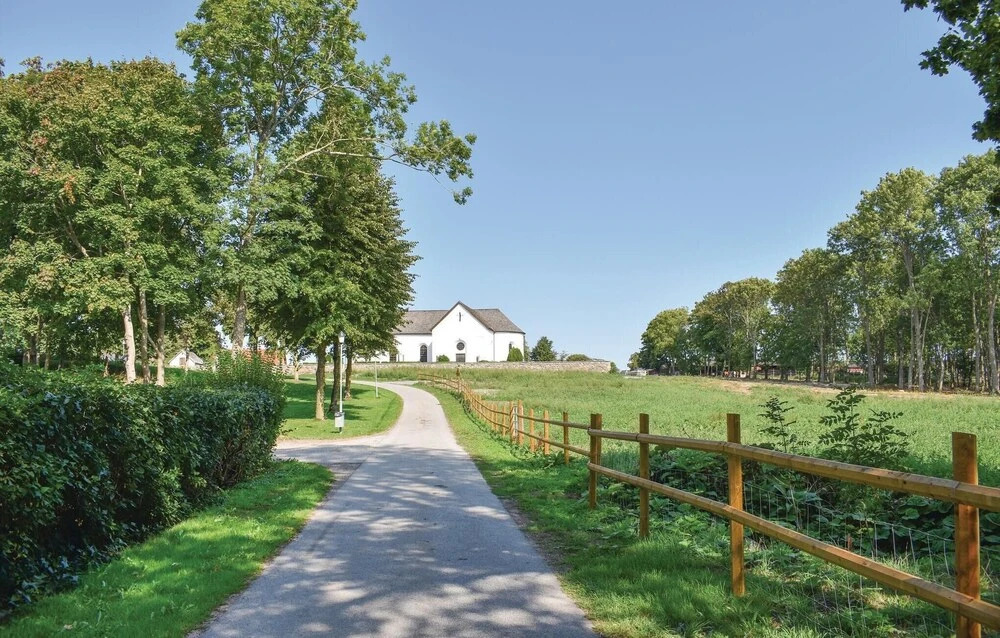6 Bedroom Gorgeous Home In Tomelilla