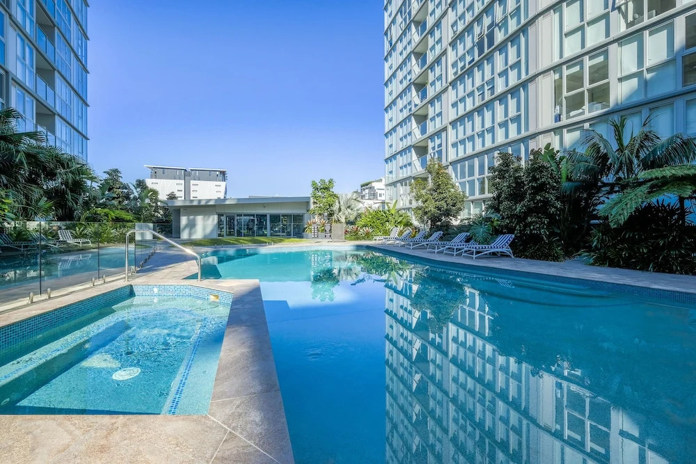 Sofun Apartment In Newstead
