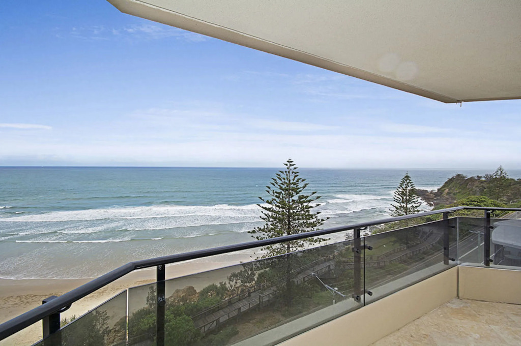 Clubb Coolum Beach Resort Sunshine Coast