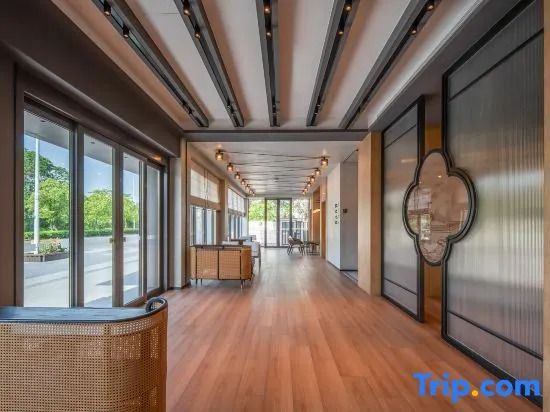 Yangzhou Slender West Lake Tongpai Hotel