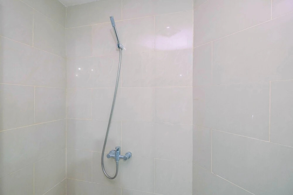 Big and Cozy Gandaria Heights 3BR Apartment with Direct Access to Mall