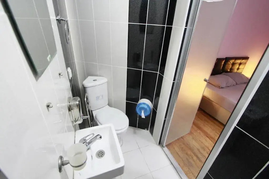 galata west hostel