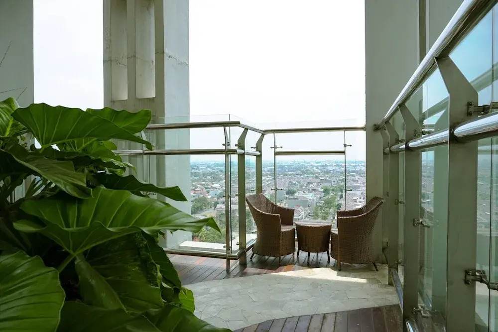 Comfortable 1BR @ Sky Terrace Apartment in Strategic Area