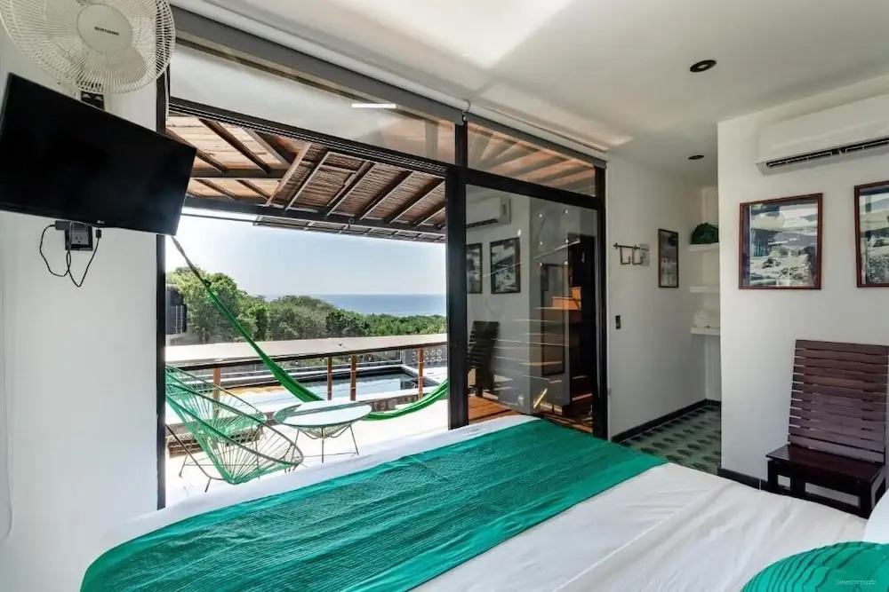 Cabane Container Hotel