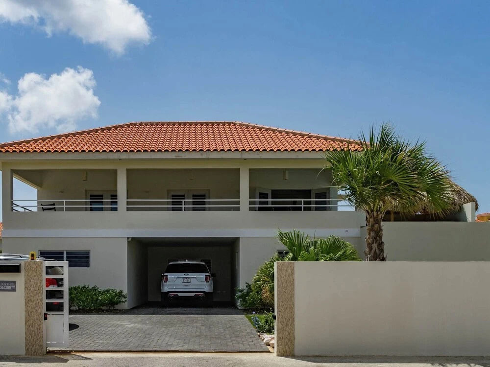 Luxurious Furnished Apartment Within Walking Distance of the Beach Curacao