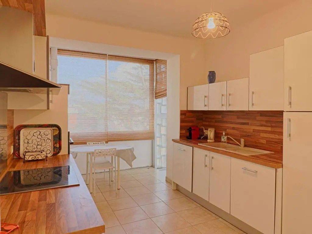Appartement Ajaccio, 2 pièces, 4 personnes - FR-1-61-474