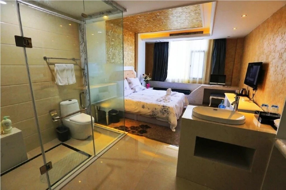 Shidongjin Art Hotel (Xixia Yigao Branch)