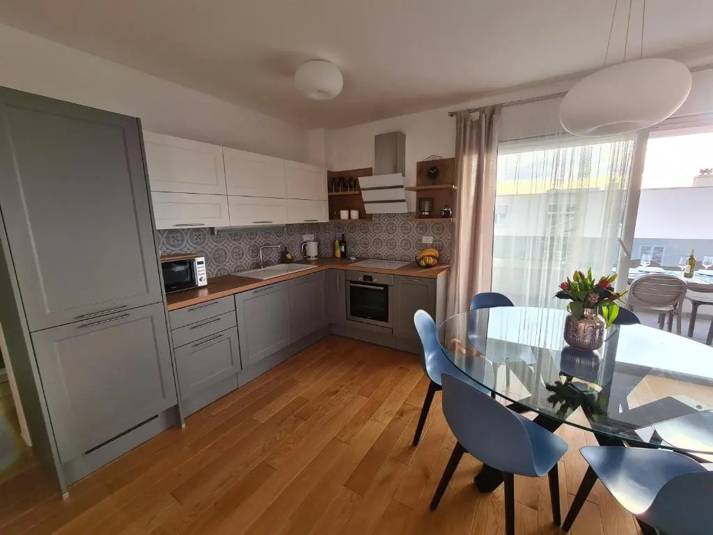 Mariposa Makarska 83m2 new apartment with garage