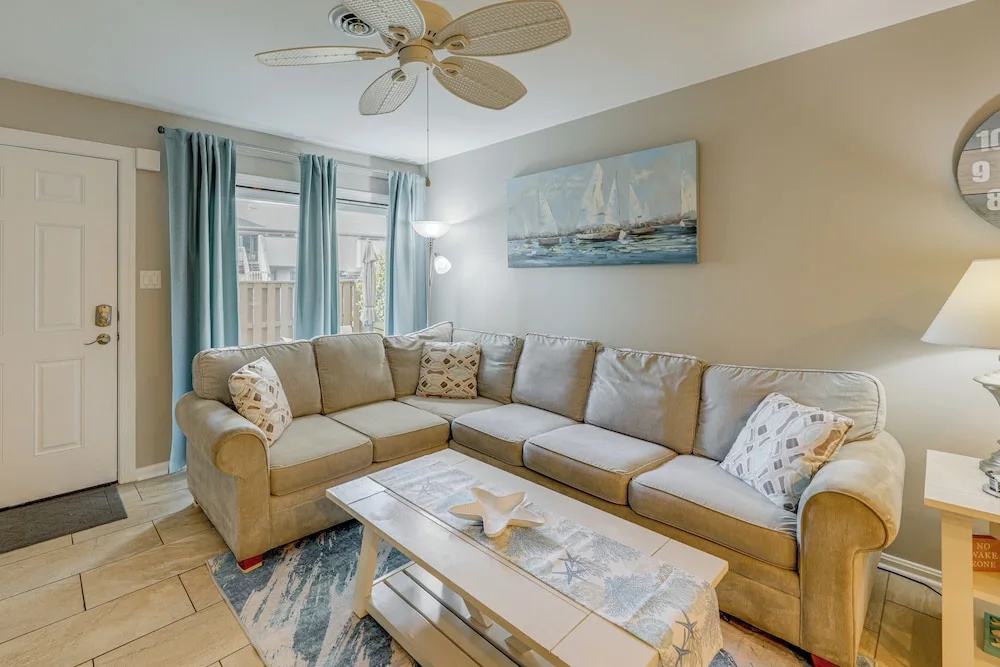 Walk to Beach! Ocean City Family Condo