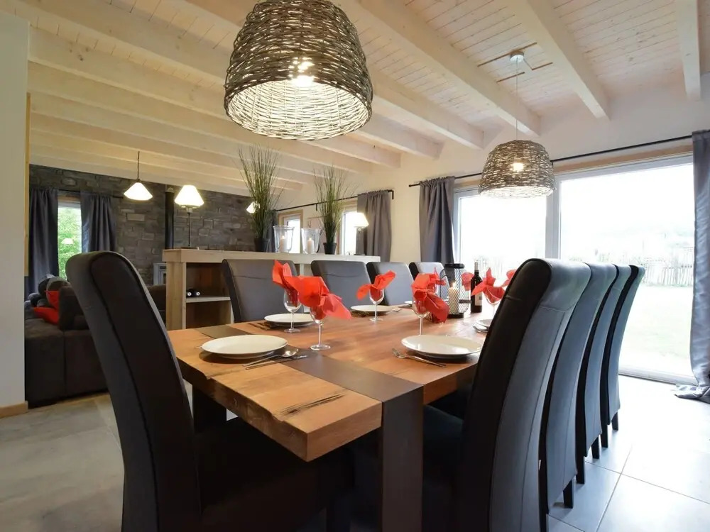 Grandeur Villa with Sauna & Hot Tub in Durbuy