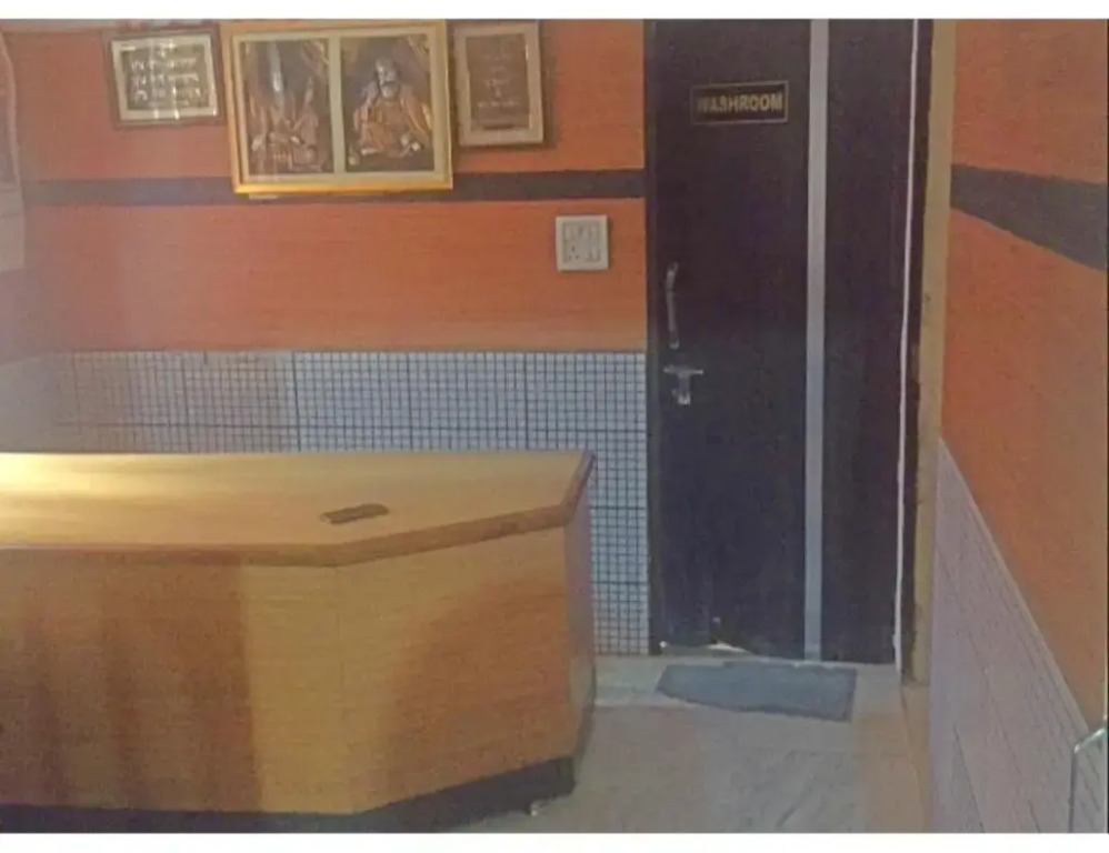 OYO 26655 Dr Guest House