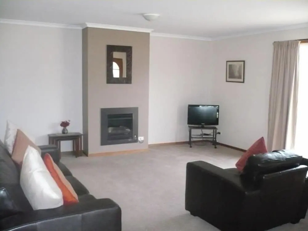 Parklake Holiday Units