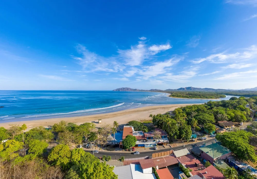 Witch's Rock Surf Camp Beachfront HOTEL