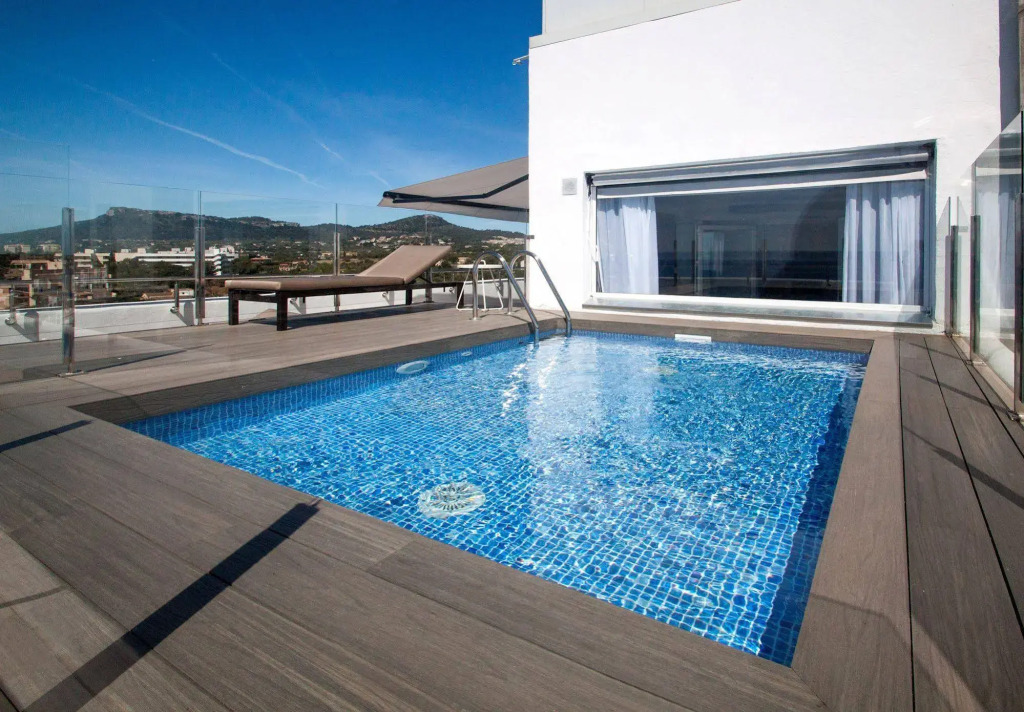 Catalonia del Mar