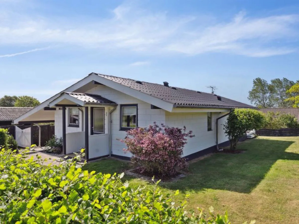 Holiday Home Wrange - 150m from the sea by Interhome