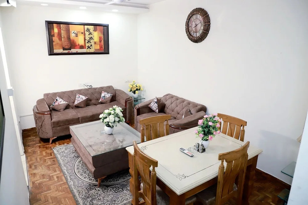 Greenleaf Apartment And Suites, Chittaranjan Park