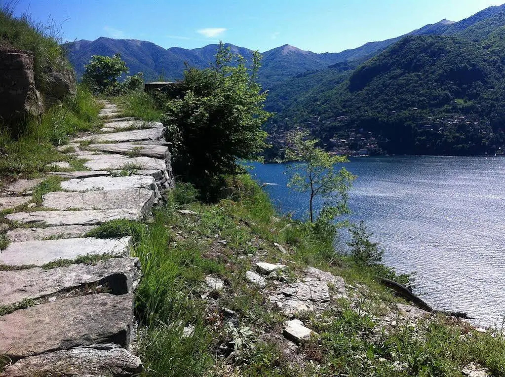 Como At Home