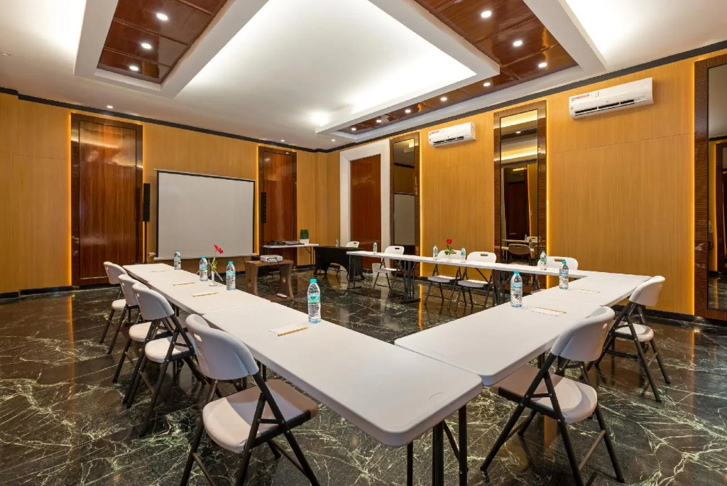 Boss Legian Hotel Powered by Archipelago