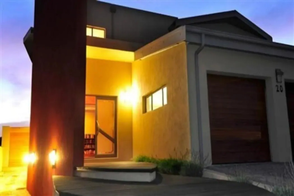Marine 5 Boutique Hotel