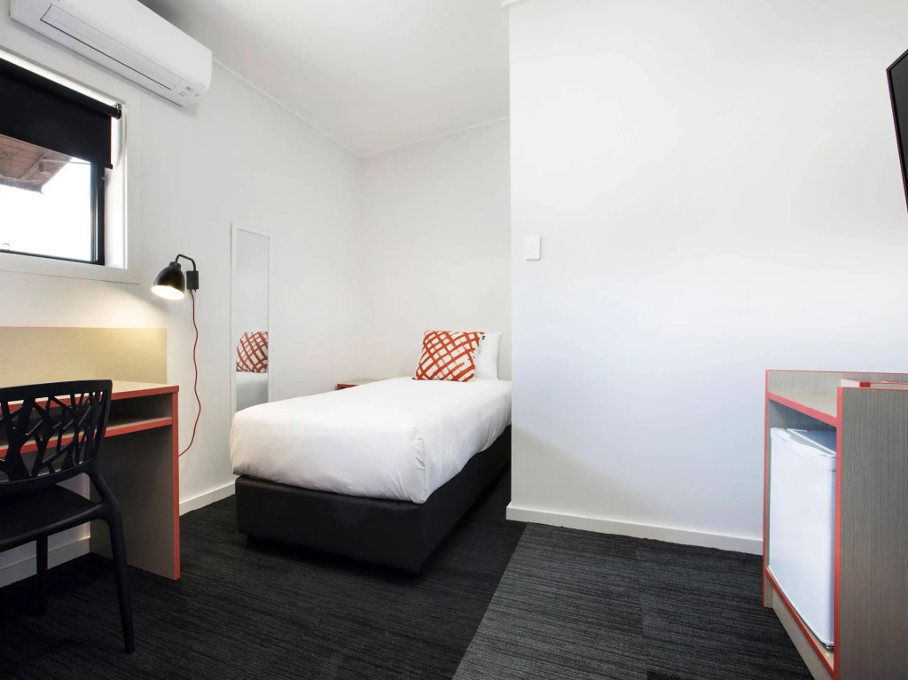Villawood Hotel