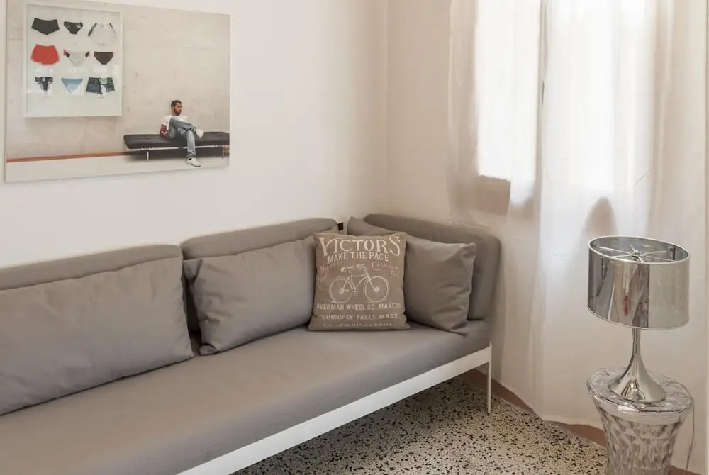 Accademia Charm 3 by Wonderful Italy