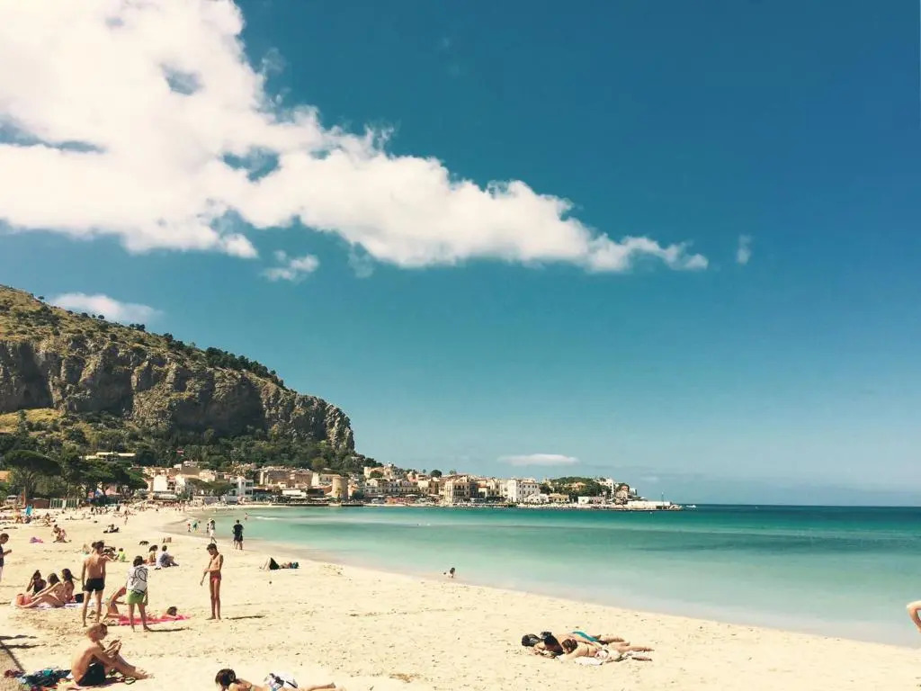 La sirena sul mare di Mondello