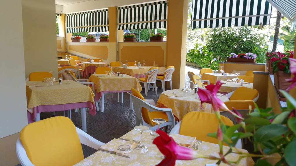 Hotel Flora