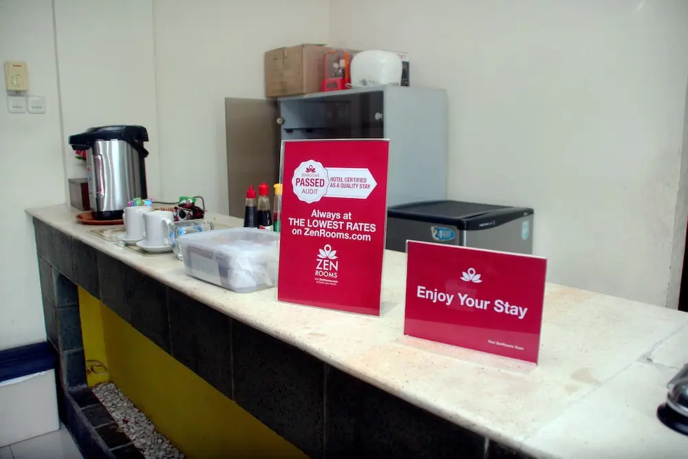 Zen Rooms Basic Gubeng Kertajaya