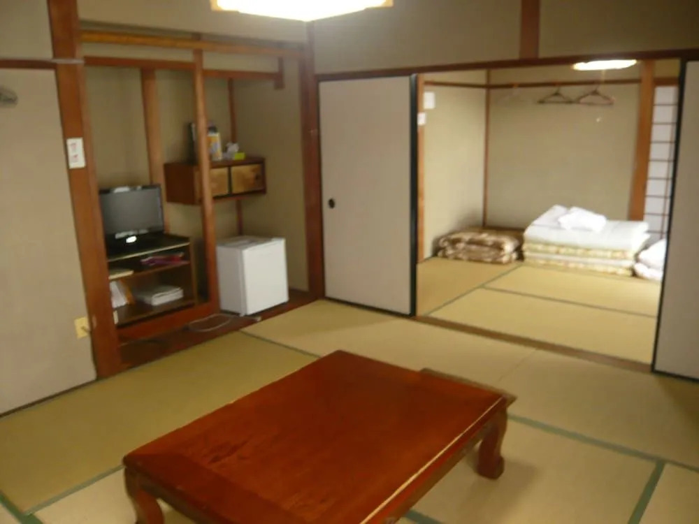 Youth Hostel WANIHAMA-Lakeside BIWA