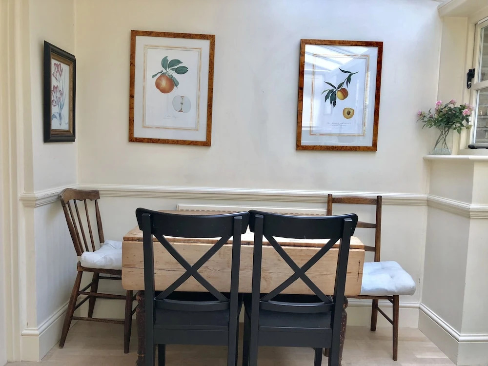 Stylish Apartments in Victoria & Westminster