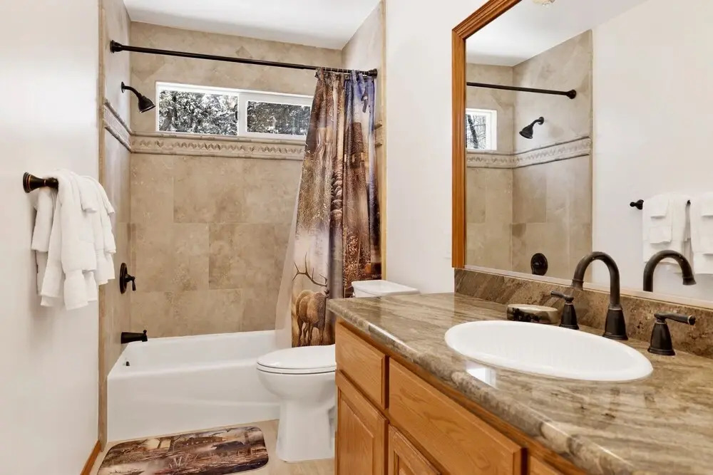 2273-the Golden Oak 3 Bedroom Home by Redawning