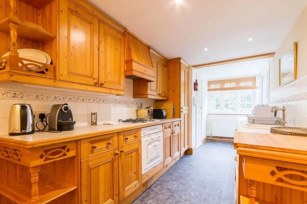 NEW Cosy 2 Bedroom Detached House West Finchley