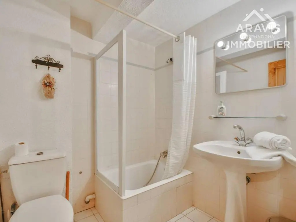 Chalet Le Grand-Bornand, 5 pièces, 9 personnes - FR-1-391-2
