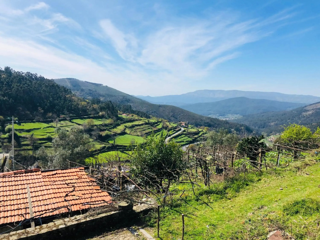 Casa de Labrujó - Vista Panorâmica e Tranquilidade