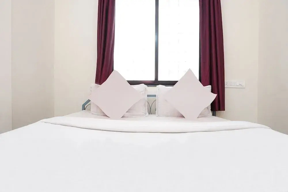 Sai Sidhi Lodge by OYO Rooms
