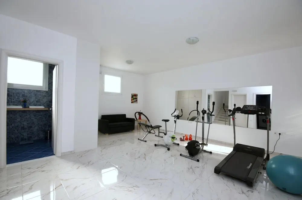 Xenos Villa 3 - Luxury Villa With Private Pool Near The Sea