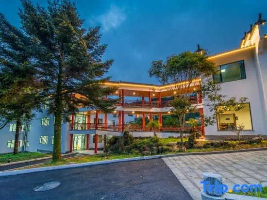 Emerald Resort