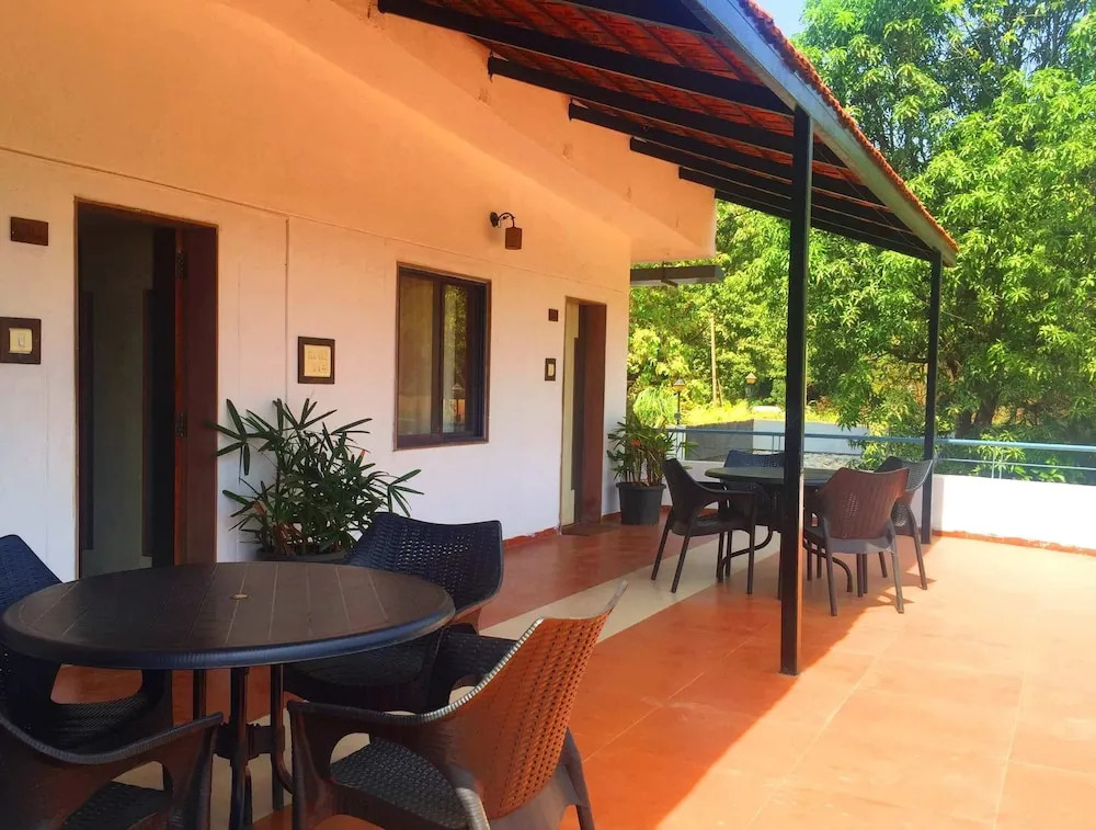 Yash Resort