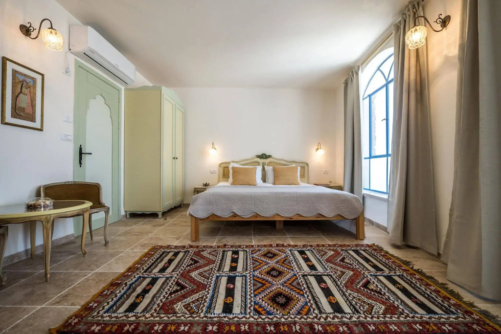 The Way Inn - Boutique Suites