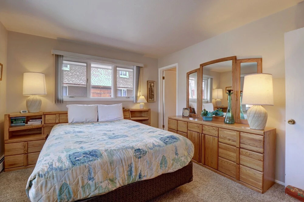 Cc19 Chateau Claire 2 Bedroom Condo by RedAwning