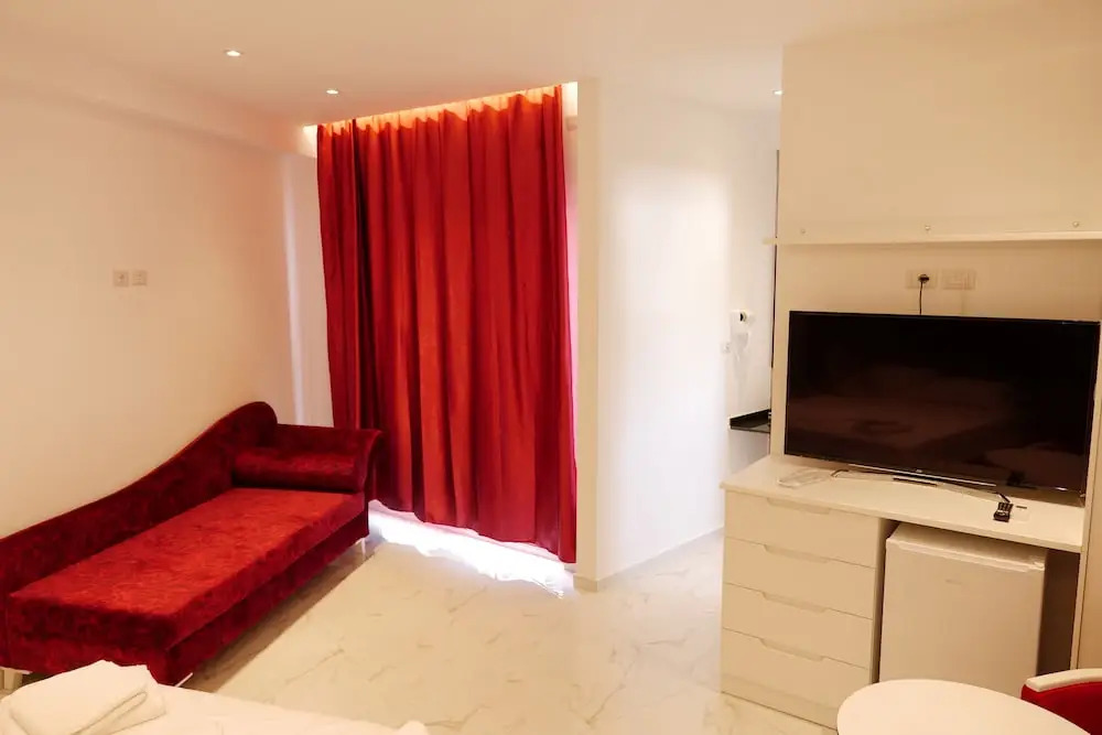 Lumi Hotel